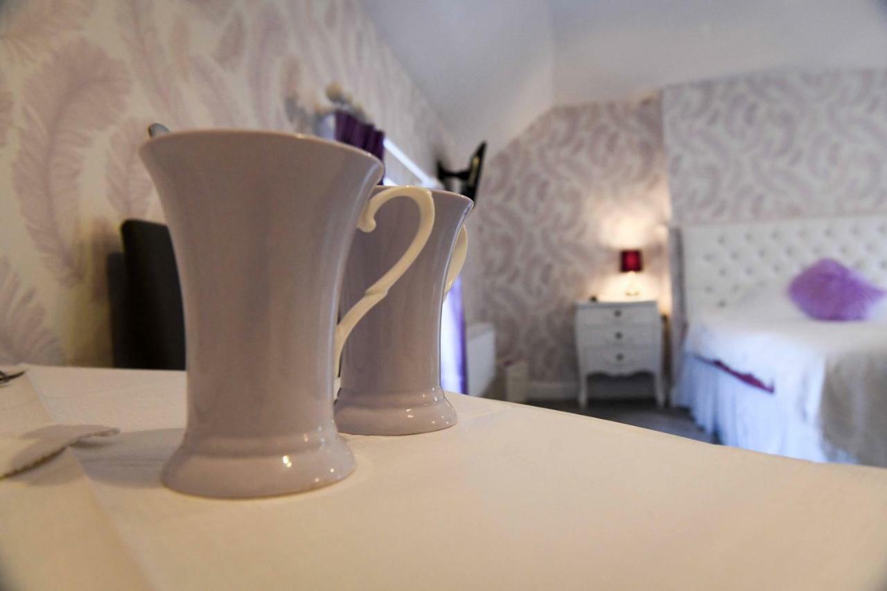 The Benbow Inn At Ruyton-Xi-Towns Extérieur photo